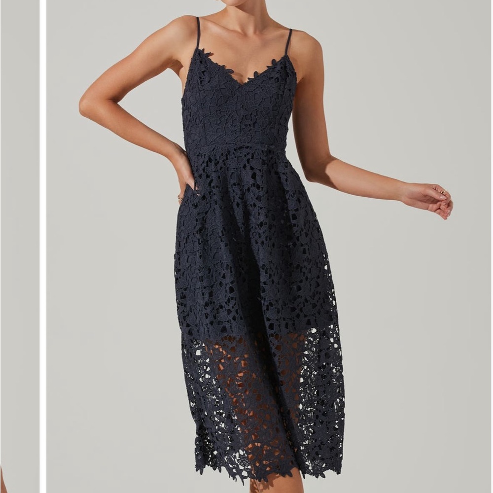 ASTR The Label MIDI Lace Dress Size Small